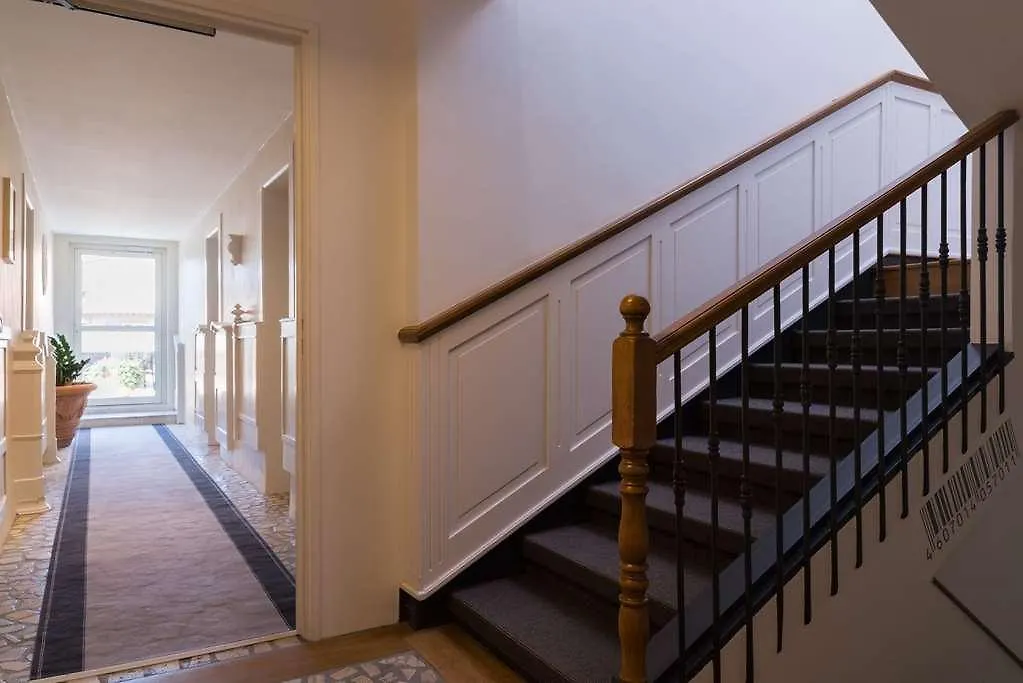 Ogboutique Clair Martigues Hotel