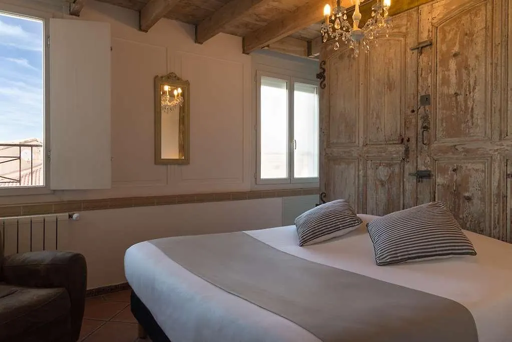 Ogboutique Clair Martigues Hotel
